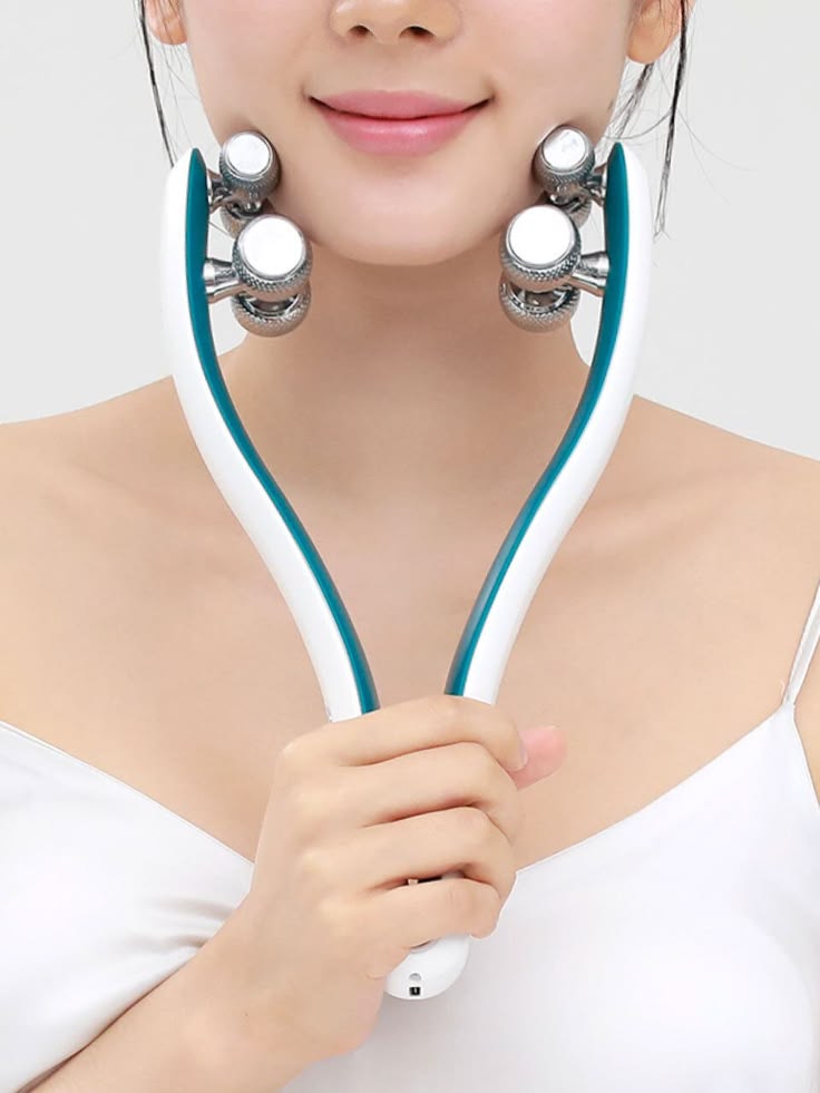 EMS Technology: The Secret to a Sculpted Jawline